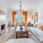 Appartement 2 Bed In Nueva Andalucia
