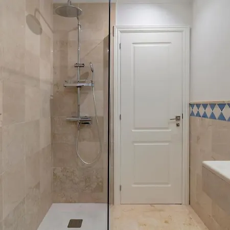 2 Bed In Nueva Andalucia *