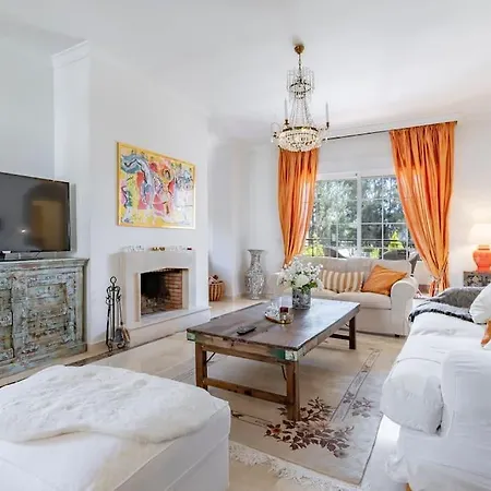 2 Bed In Nueva Andalucia Apartment *