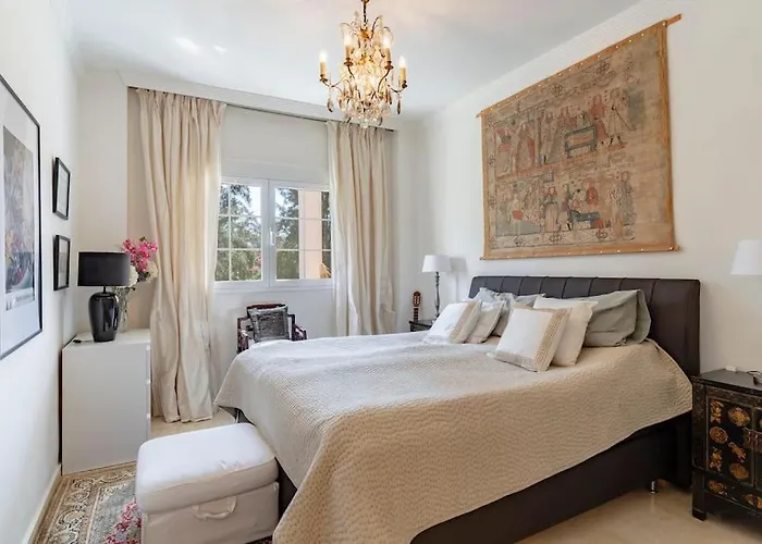 2 Bed In Nueva Andalucia Marbella