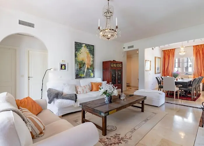 Lejlighed 2 Bed In Nueva Andalucia